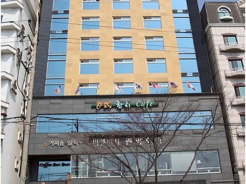 B&Beach Tourist Hotel Yeosu Buitenkant foto